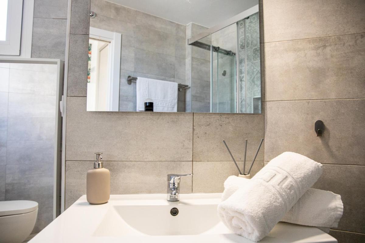 Hostal Benalup Atalaya - Housity