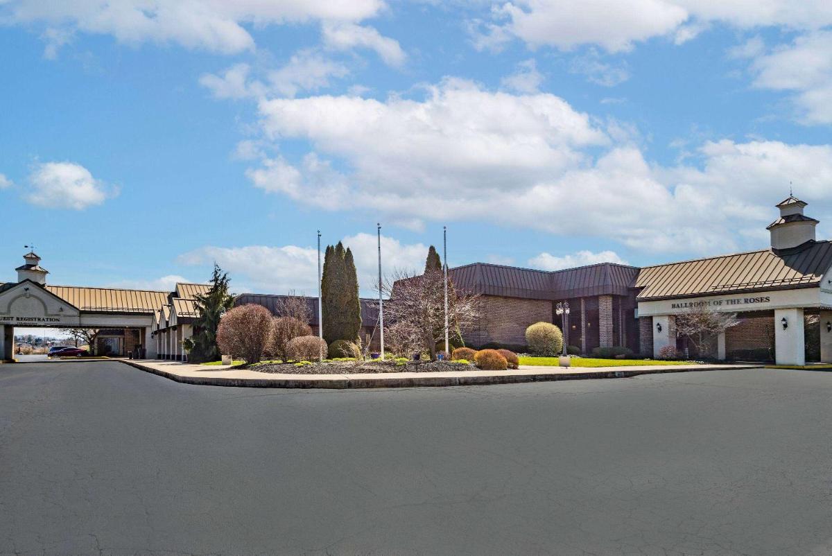 Wyndham Garden York - Housity