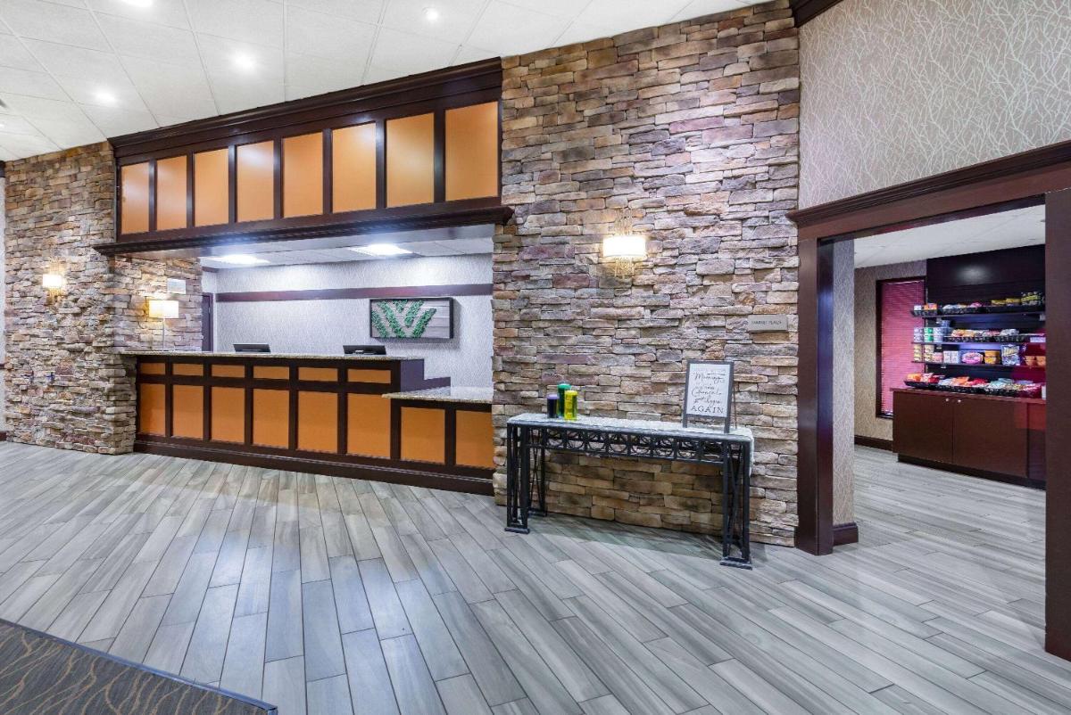 Wyndham Garden York - Housity