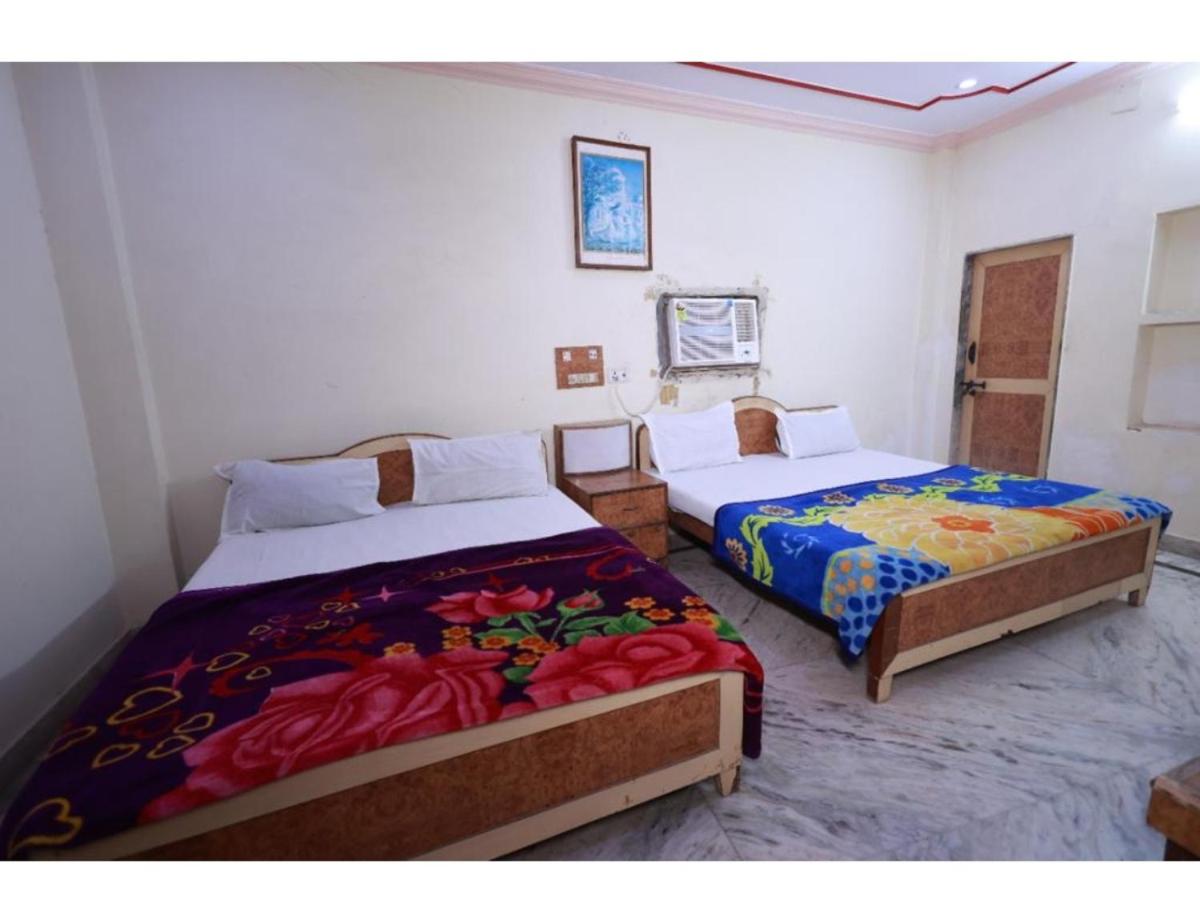 Hotel Shyam Inn, Mathura - Housity