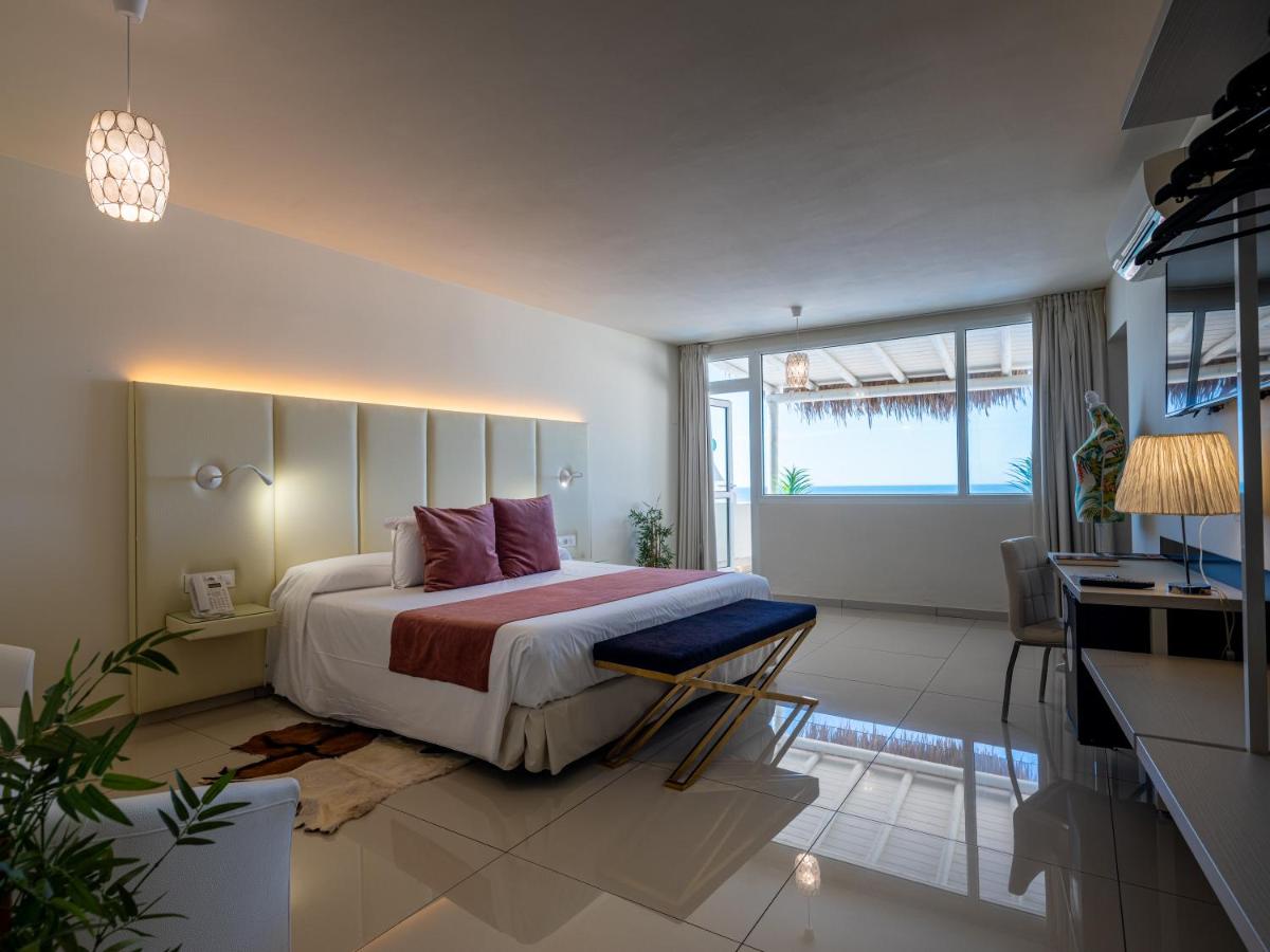 Cama o camas de una habitación en ON Hotels Oceanfront Adults Designed