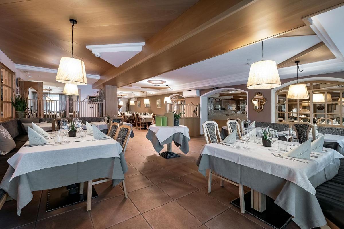 Vitaurina Royal Hotel - Housity