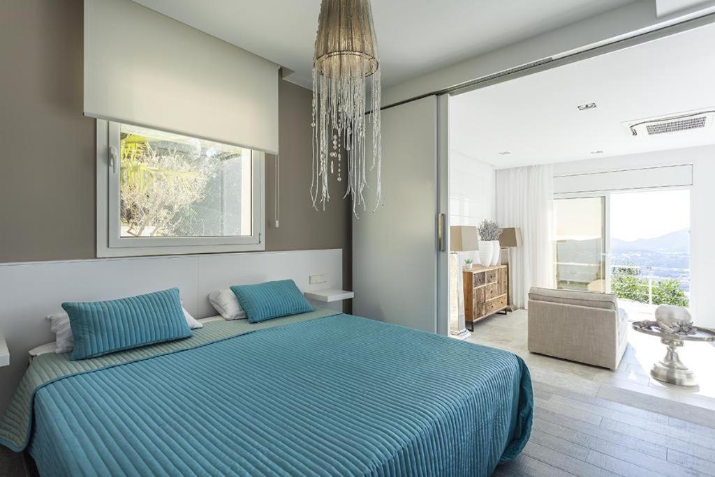 Villa Pacifica - Housity
