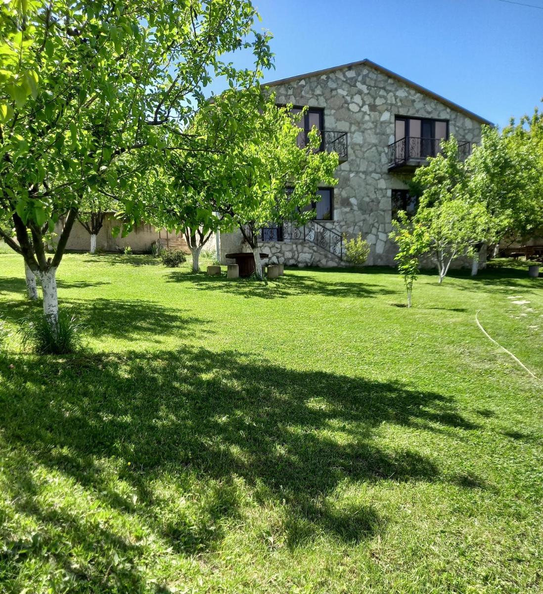 Guest house Ijevan's Garden - Housity