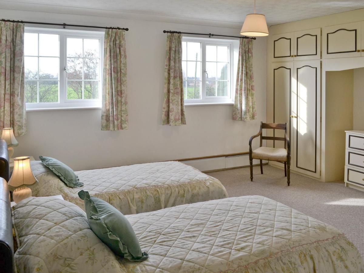 Marsh Farmhouse - Housity