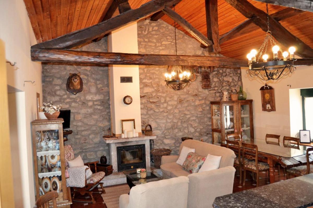 Casa Rural El Corredor en Cabornera de Gordón - Housity