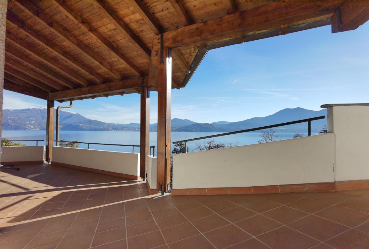 Villa Schaake Panoramic view Lake Maggiore - Housity