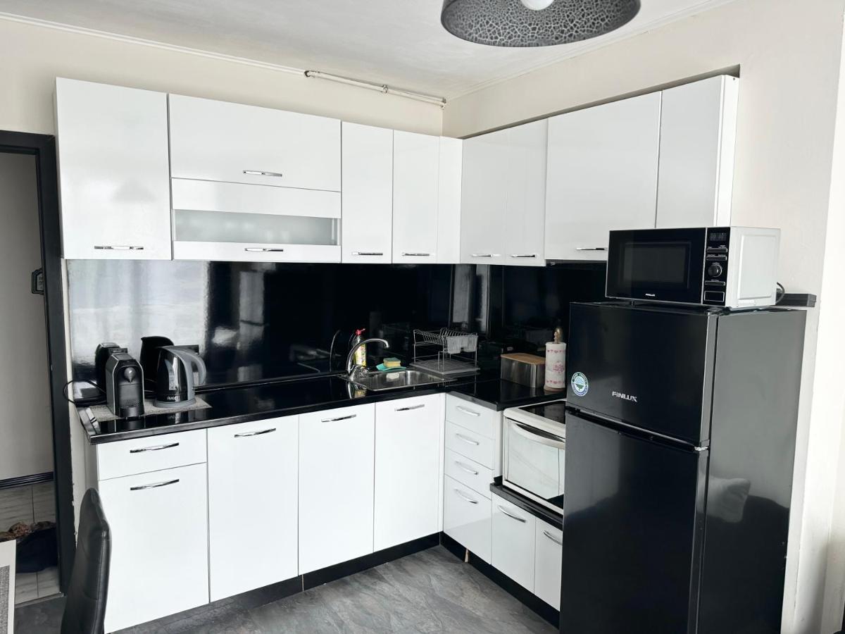 Budget Luxury Apartment - Absolutely New Building! - Housity