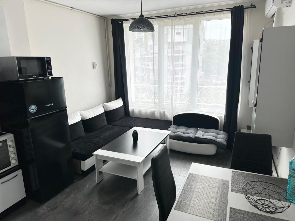 Budget Luxury Apartment - Absolutely New Building! - Housity