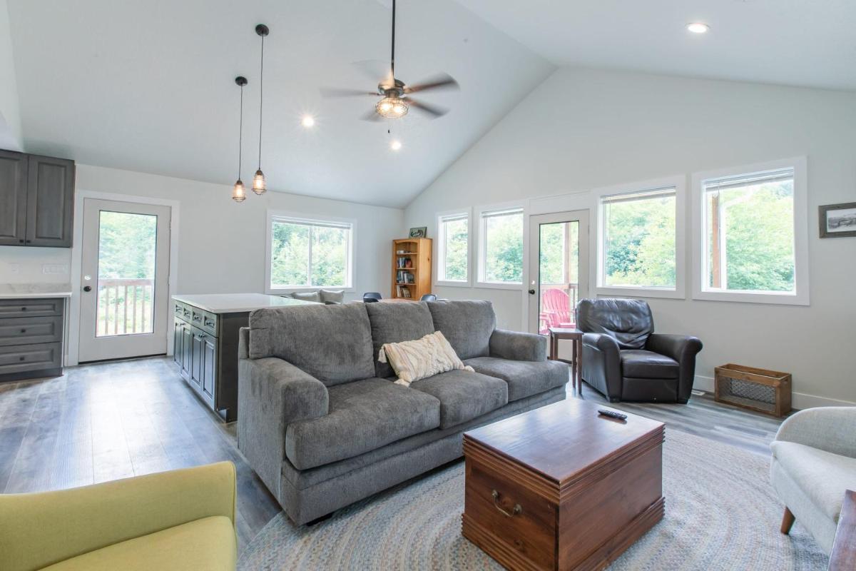 Nehalem Coastal Oasis - Housity