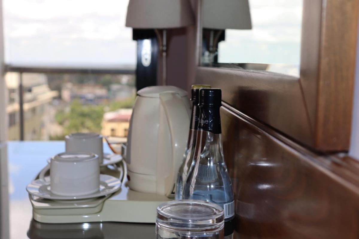 THE CLAN SUITES - Housity