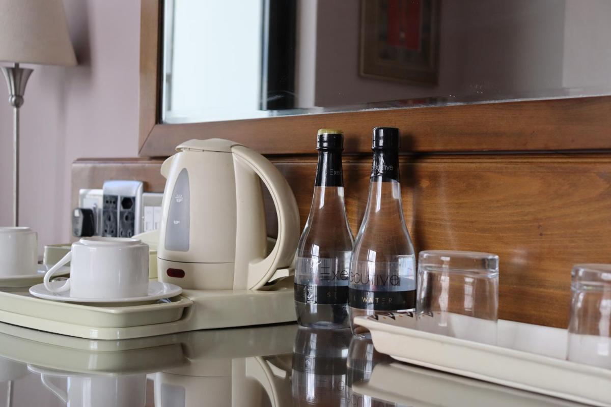 THE CLAN SUITES - Housity