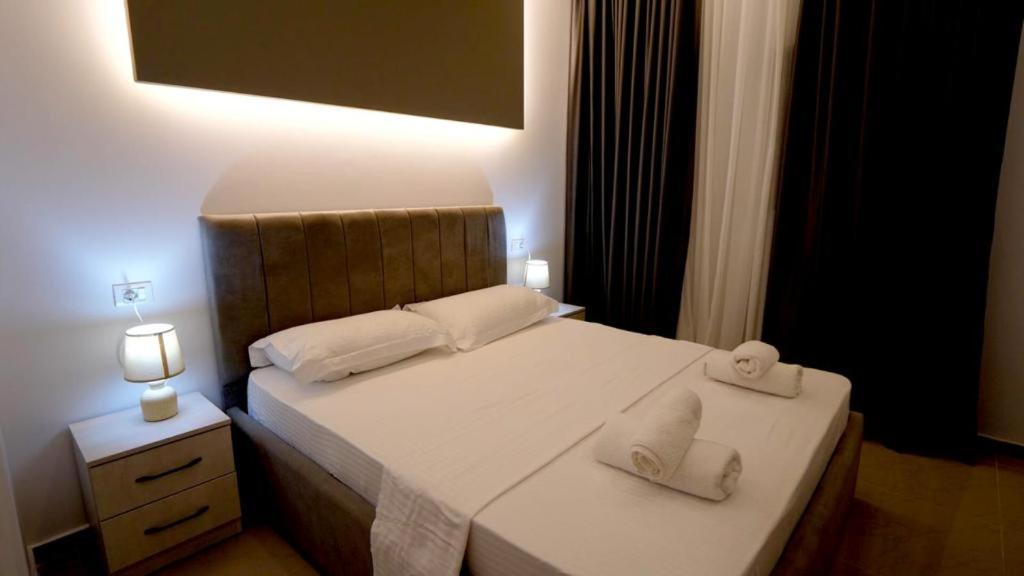 Perla e Dumrese, Bar-Restaurant-Hotel - Housity