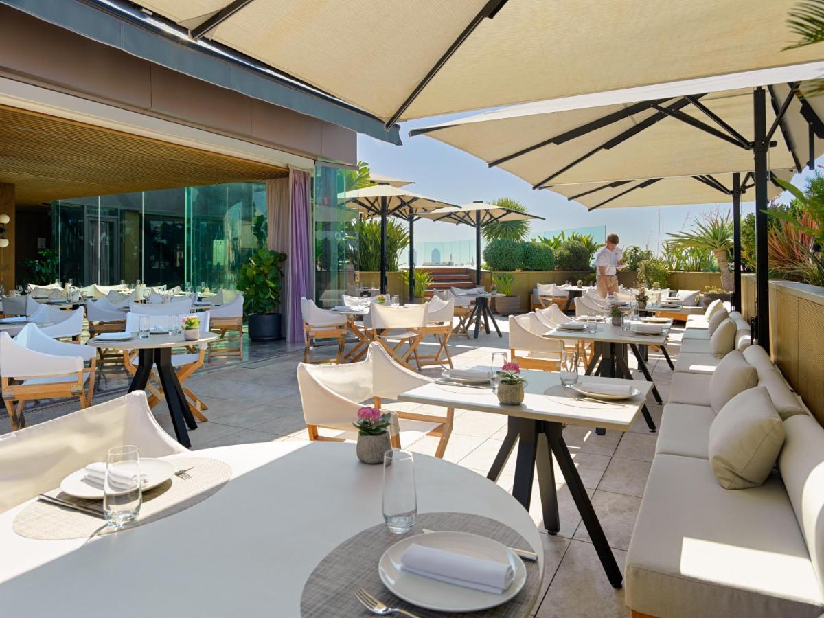 Un restaurante o sitio para comer en The One Barcelona GL