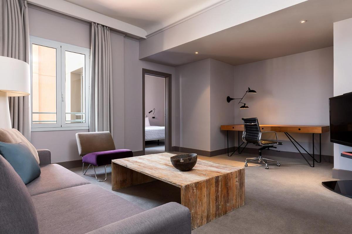 Zona de estar de Le Meridien Barcelona