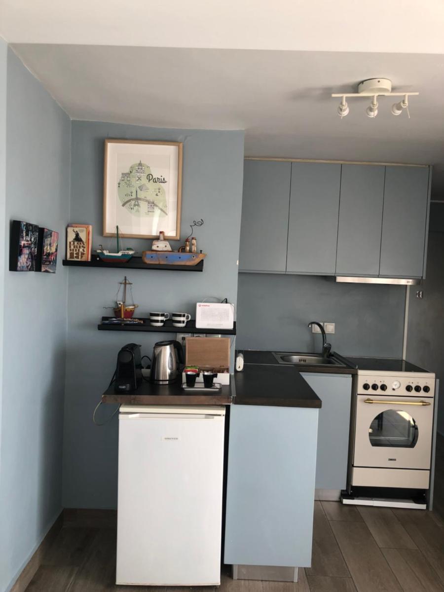 Piraeus Apartment with Endless View - Housity