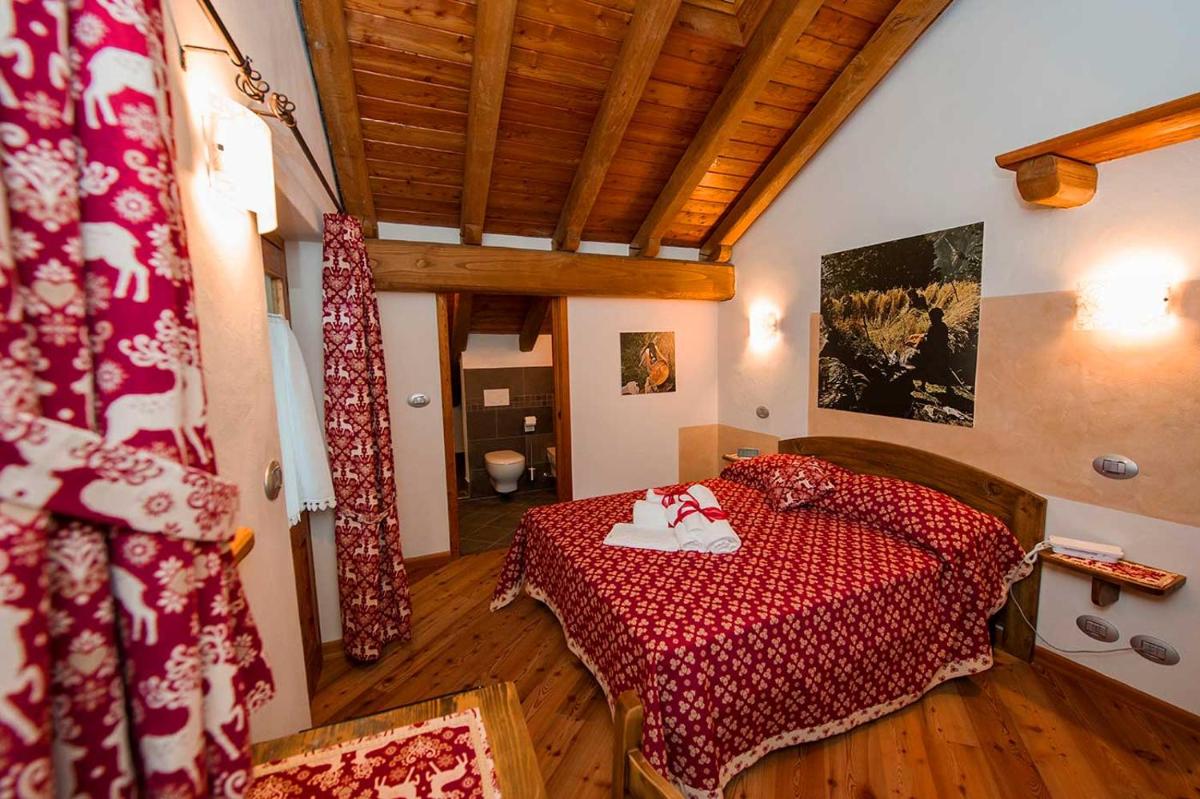 L'Or d'Echallogne - Chambre d'Hôtes - Housity