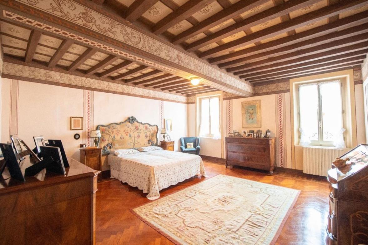 Villa Ottocentesca immersa nel verde - Housity