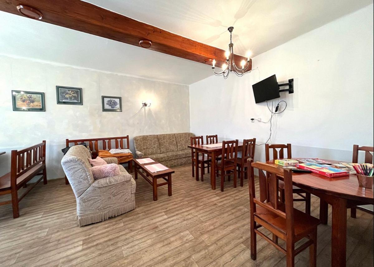 Apartmány Na Rynku Chvalšiny 18 - Housity