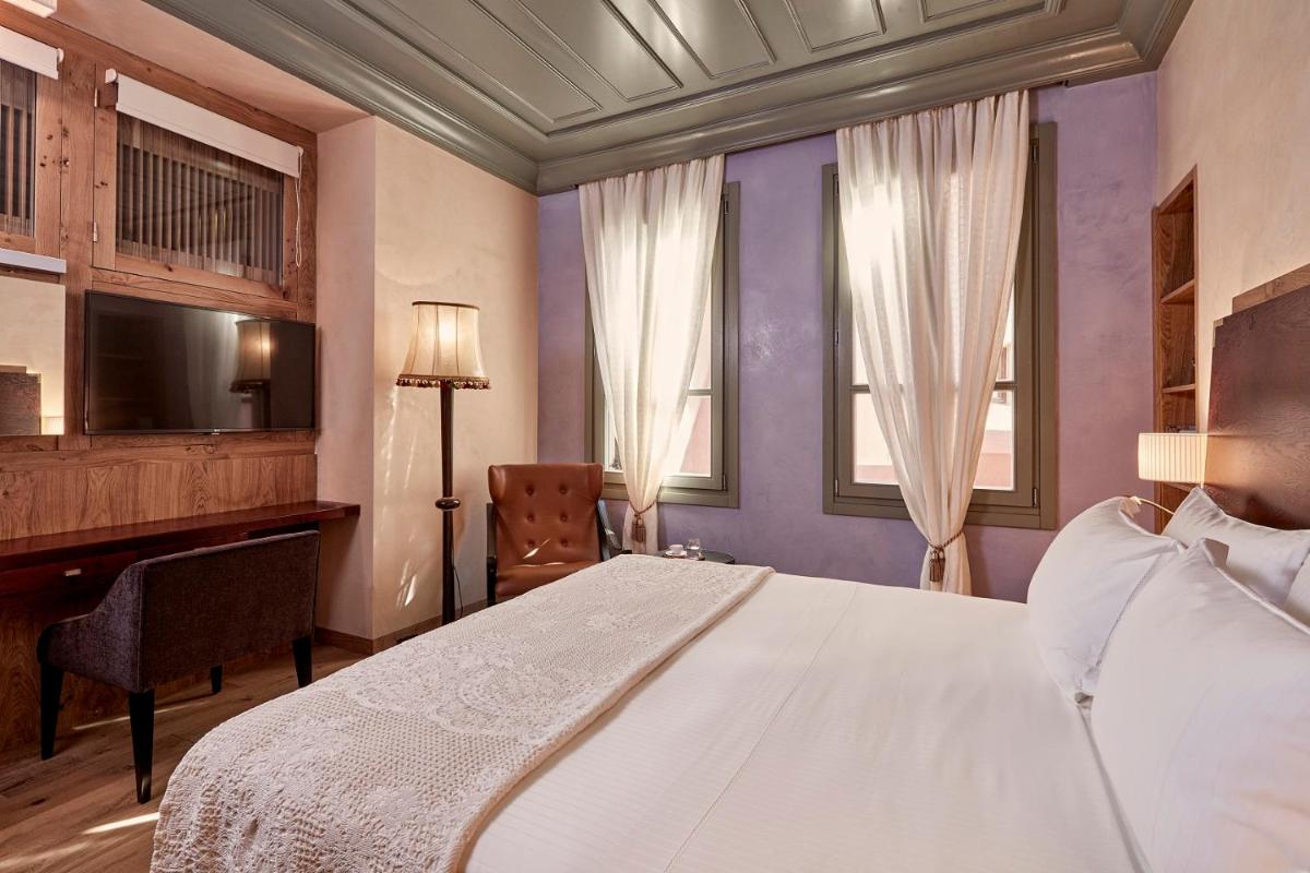 Domus Renier Boutique Hotel - Housity