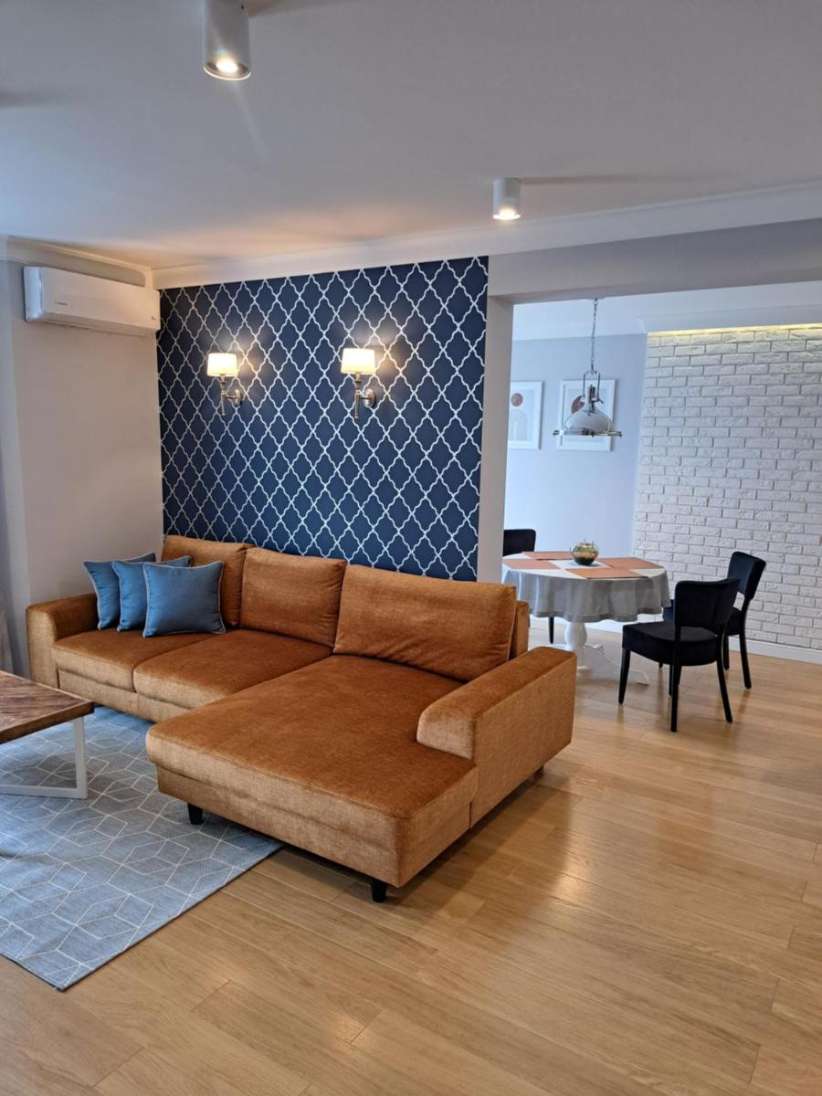 Pokoje De Luxe Figaro - Housity