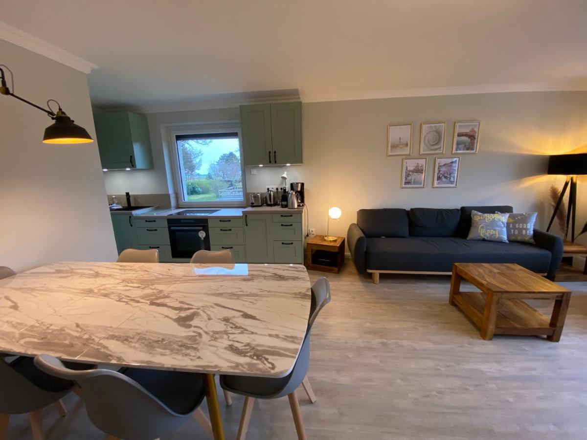 Casa Raphael direkt am Scharbeutzer Strand - Housity