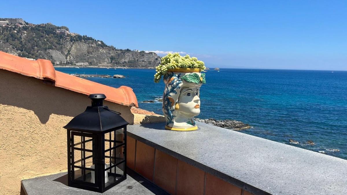 SEA VIEW Apartment - Housity