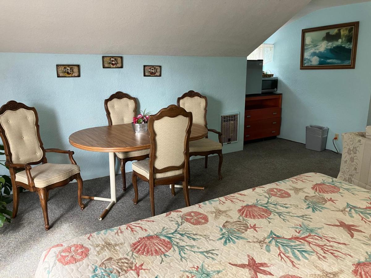 Lighthouse Inn - Housity
