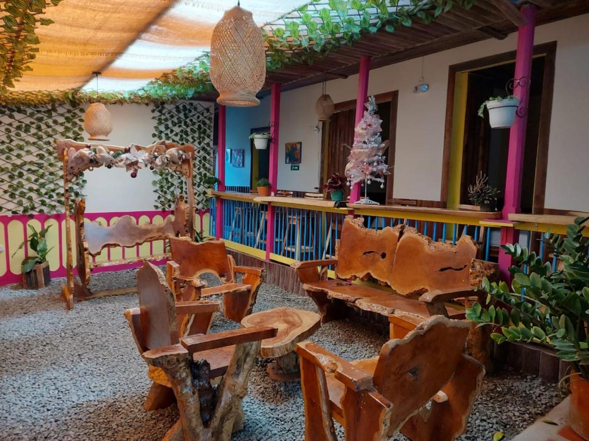 Hostal Casa Madrigal - Housity