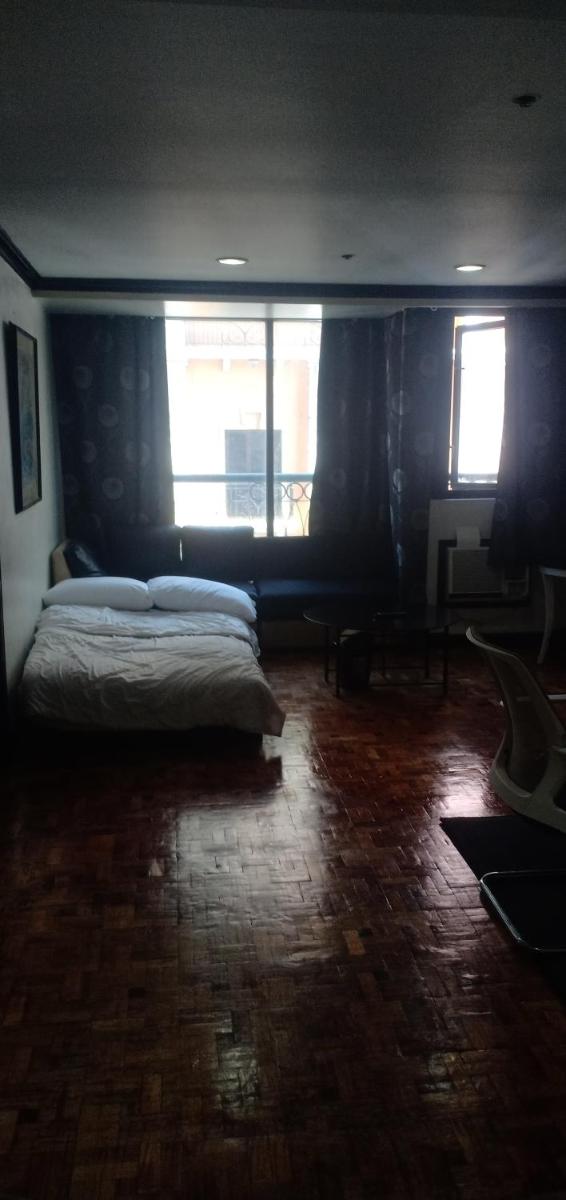 Suite Two Bedroom Condo Palace of Makati or Makati Palace Hotel - Housity