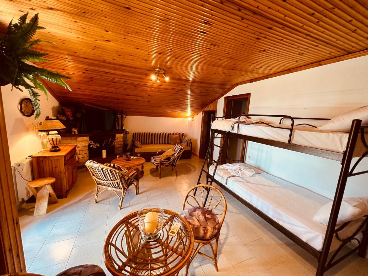 GK Houses #3 - Housity