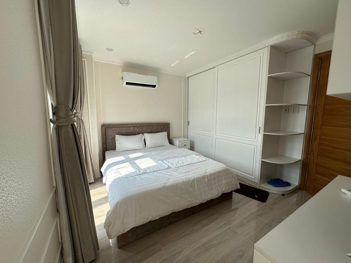 RUBY HOTEL - Housity