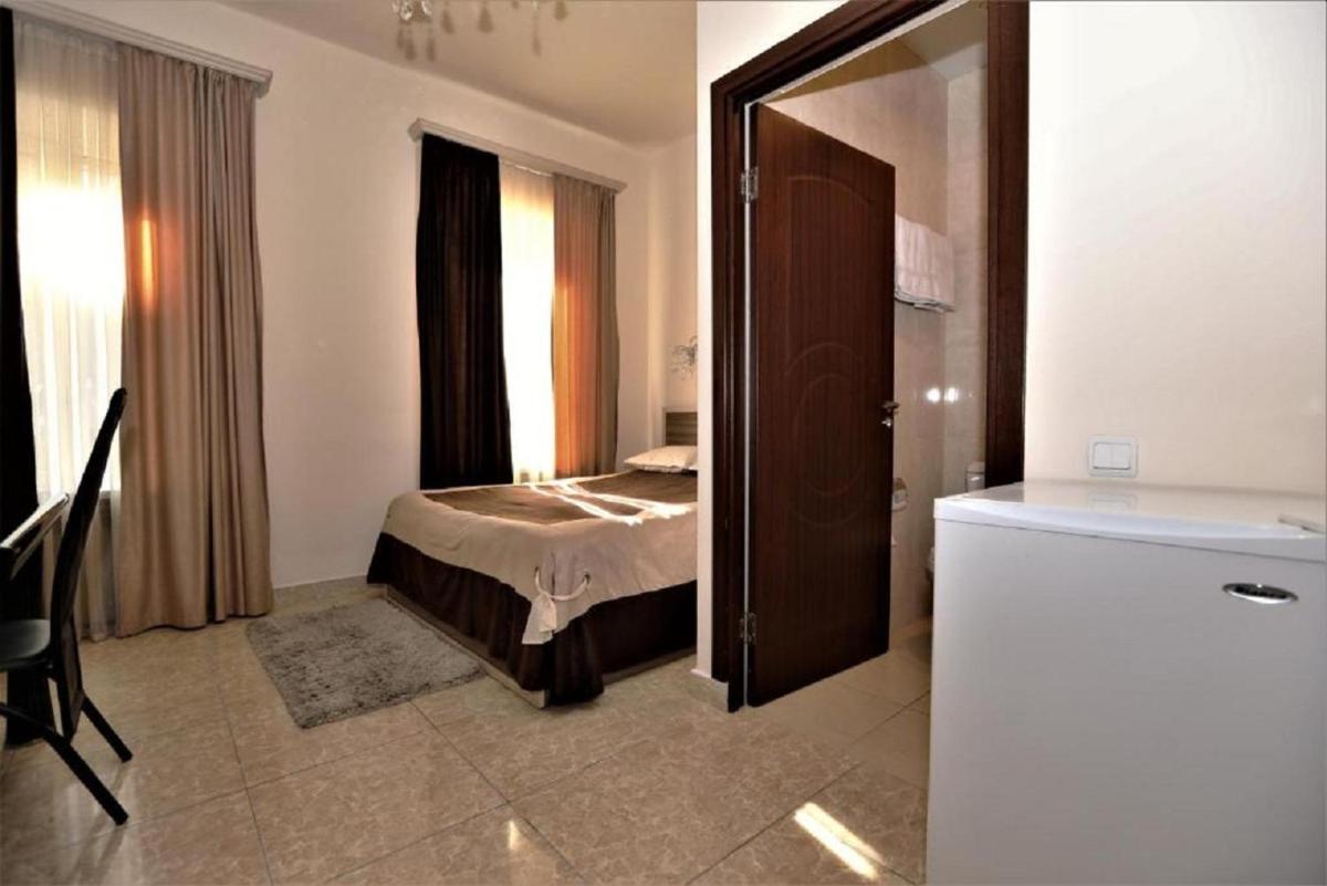 Comfort House Hotel - Housity
