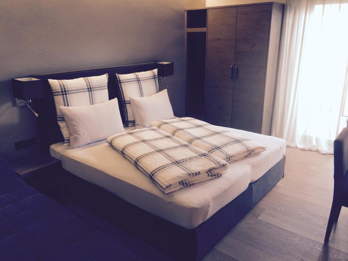 Pension Hauenstein - Housity