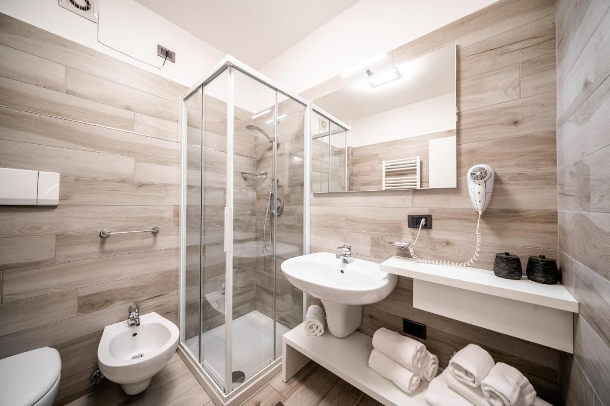 Appartamenti Vasco Renna Surf Center - Housity