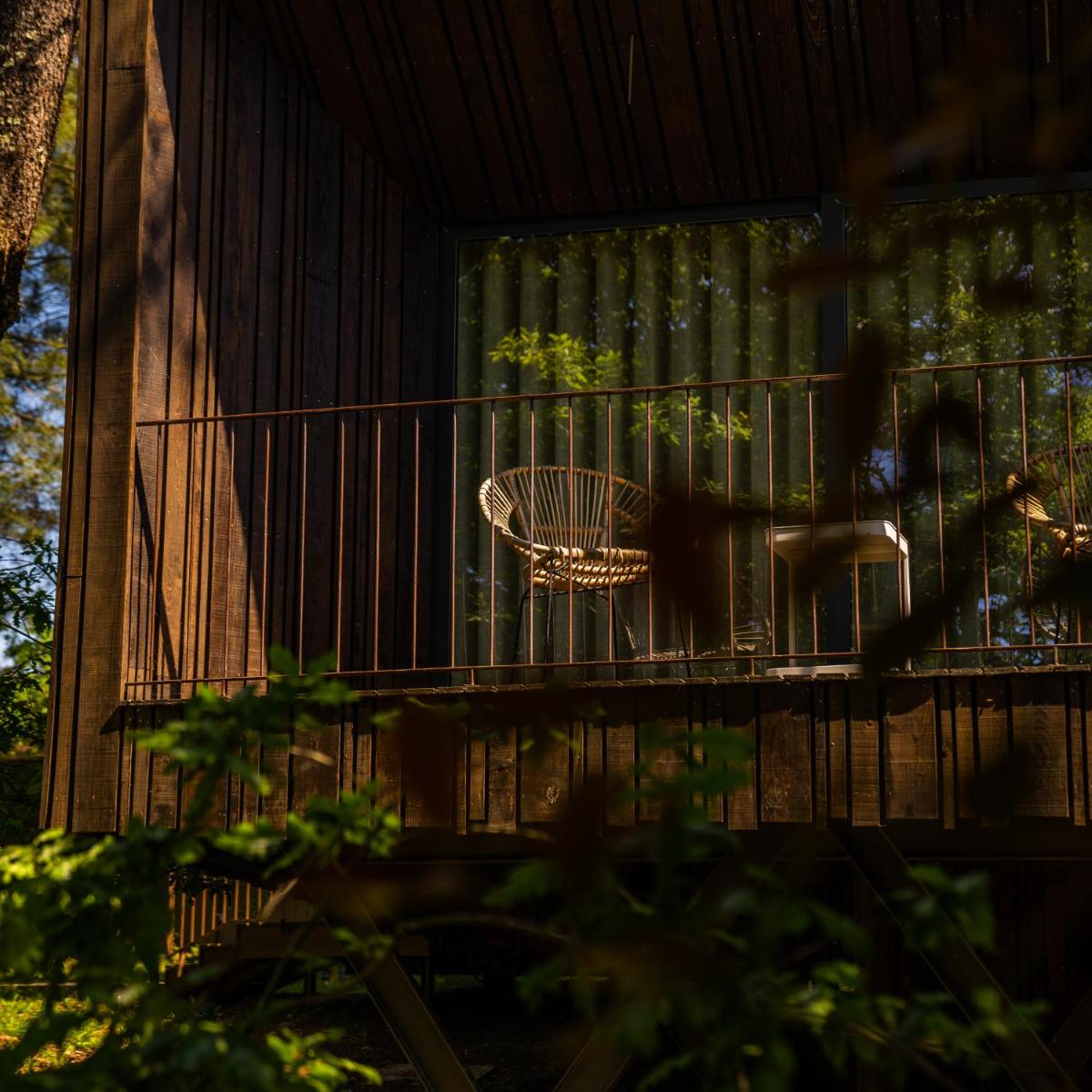 Um jardim no exterior de Quinta do Pedregal Hotel & Spa