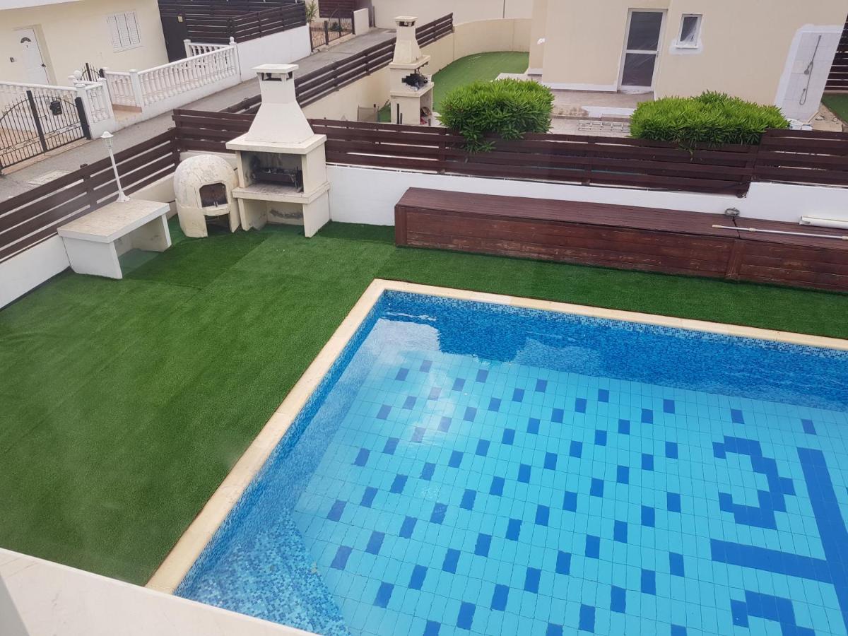 Nissi Luxury Villa - Housity