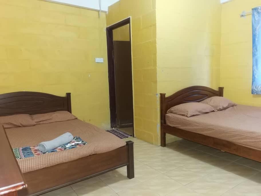 Suitetrails - KAMILA MOTEL TELUK SENANGIN