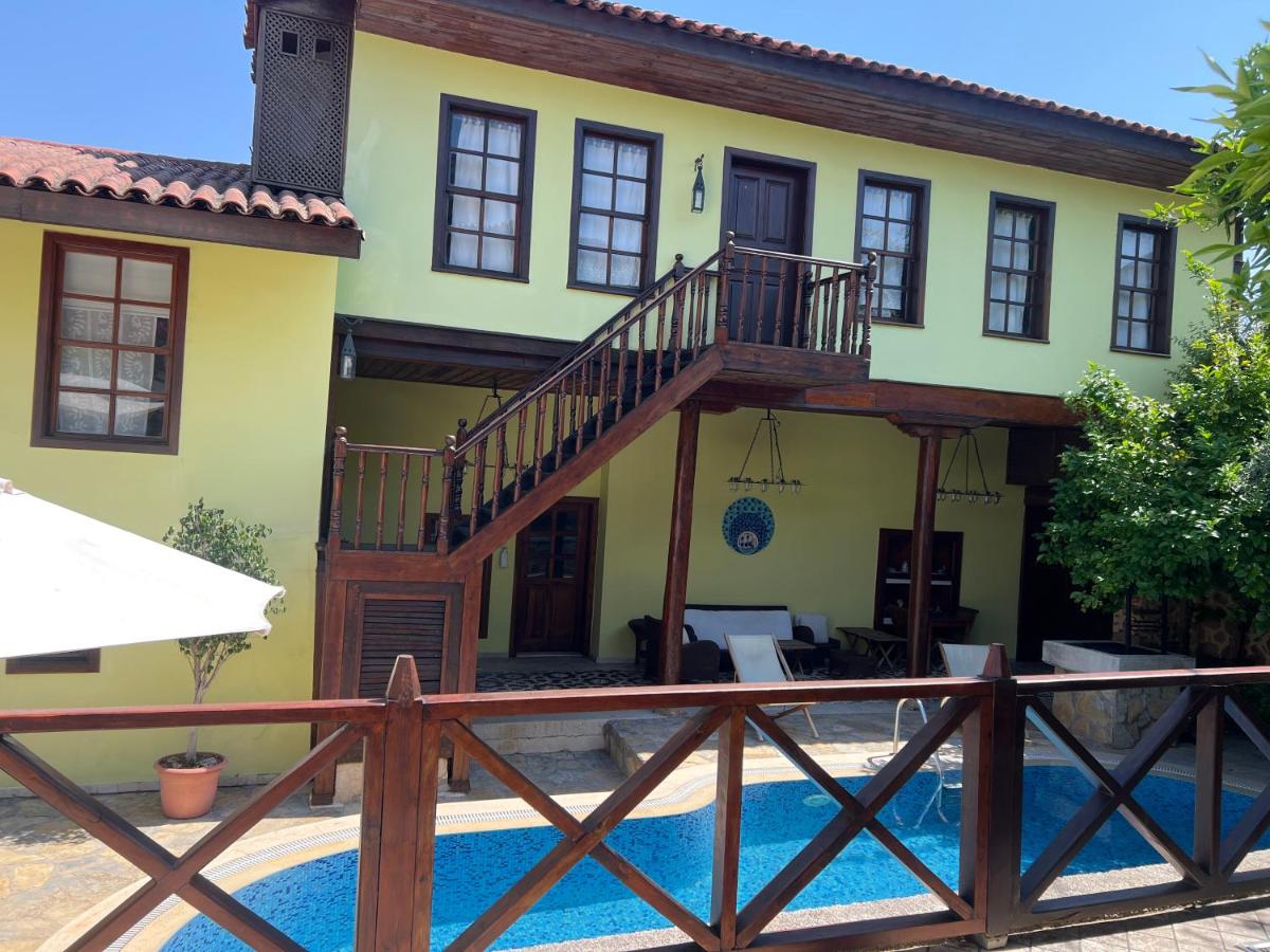 Tekeli Konaklari - Housity