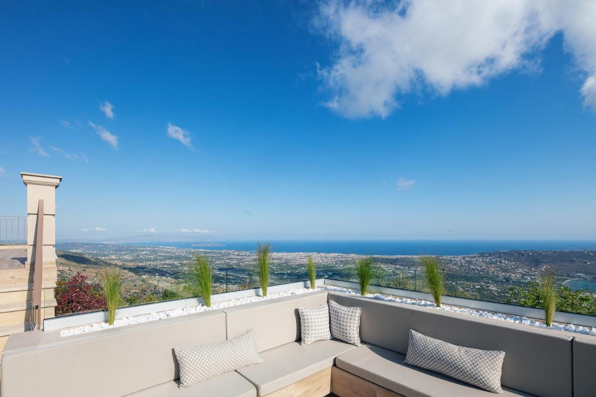 Villa Golden Hill - Housity