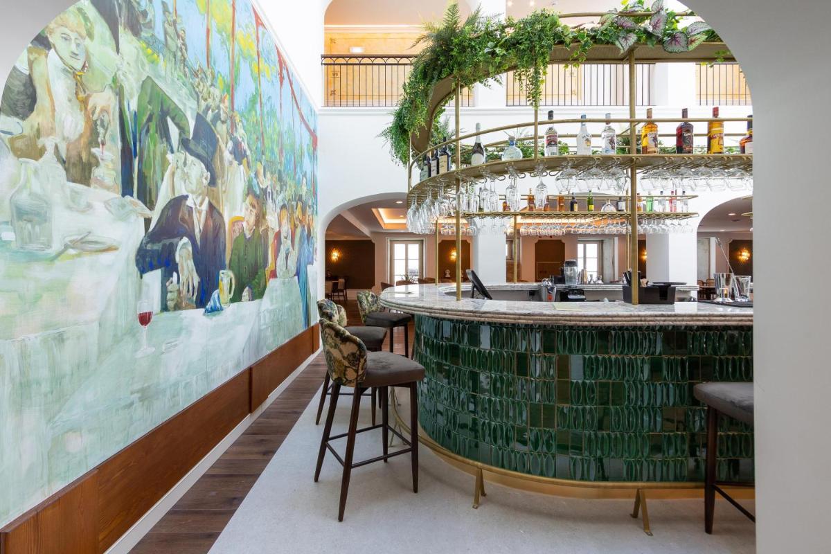 Um restaurante ou outro lugar para comer em AP Dona Aninhas