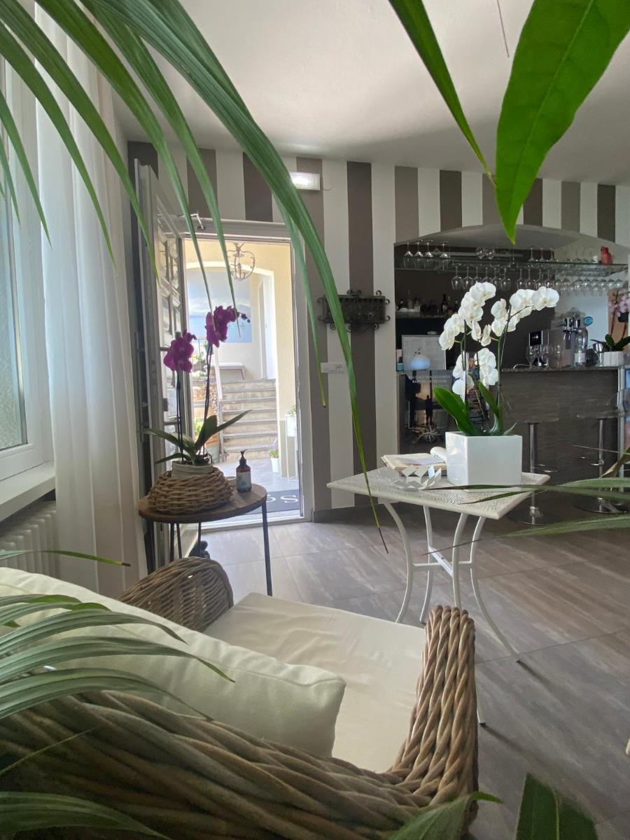 Hotel Sole - Housity