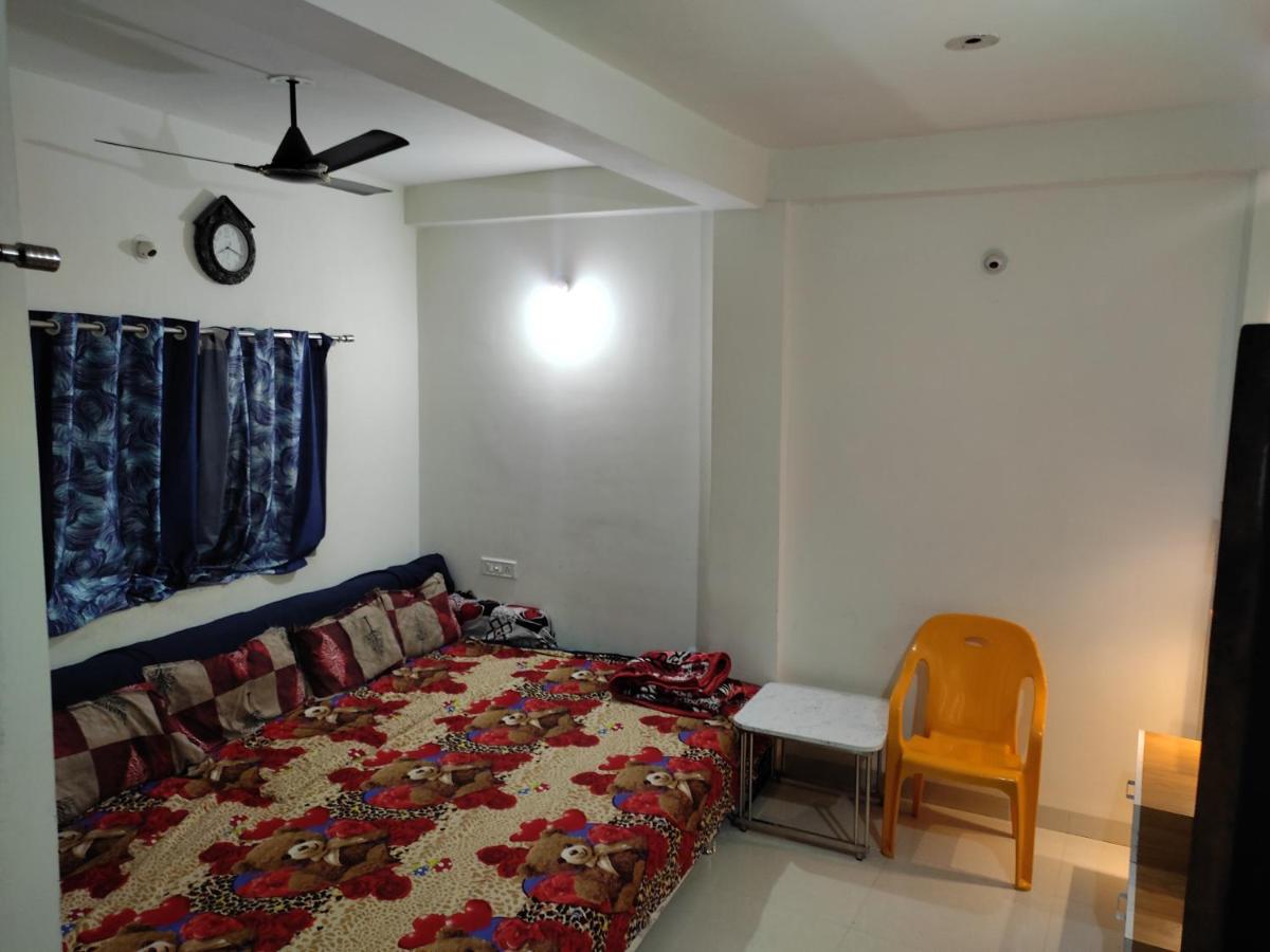 Hotel Siddhi Vinayak - Housity