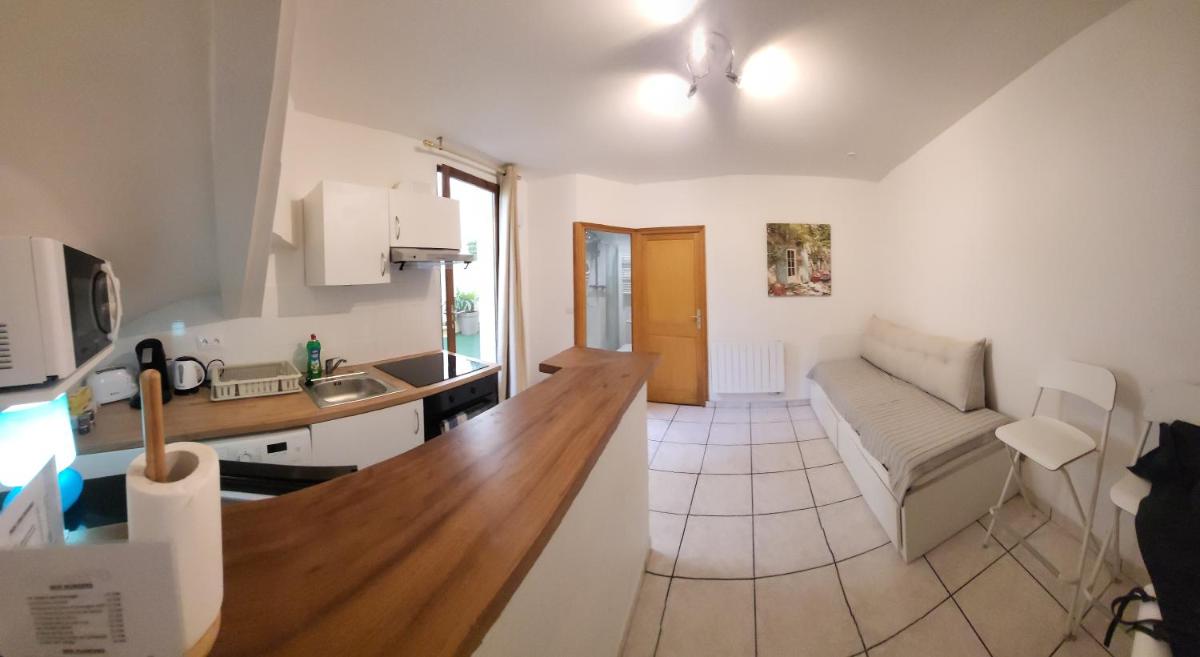 Paris Malakoff Garden Apartments - Housity