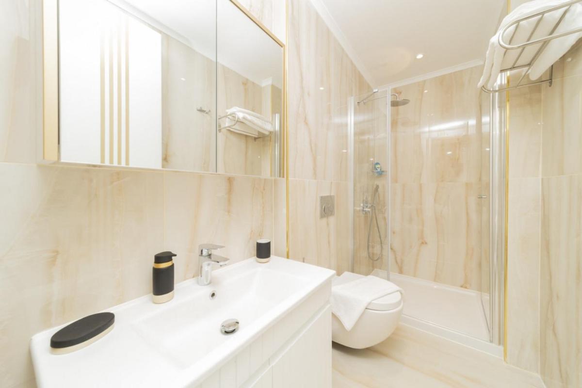 Exquisite Villa with Private Pool in Belek - Housity
