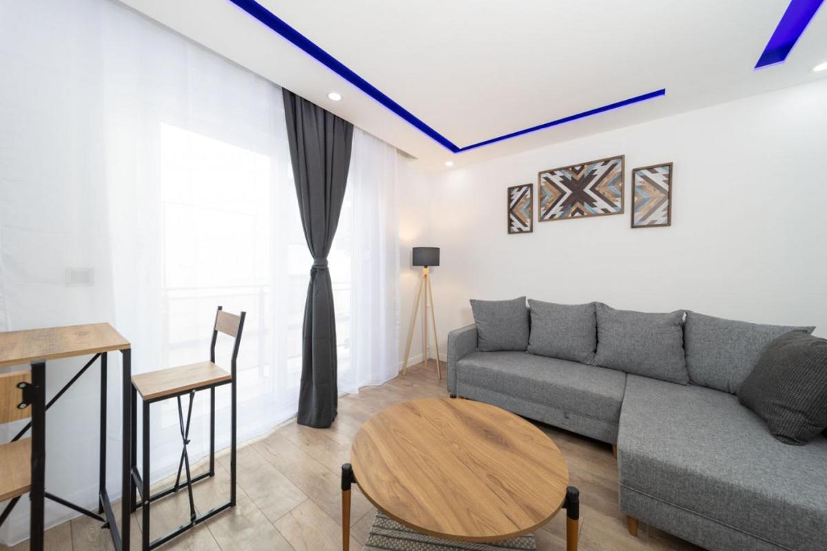 Cozy Apartment with Central Location in Antalya - Hizvo