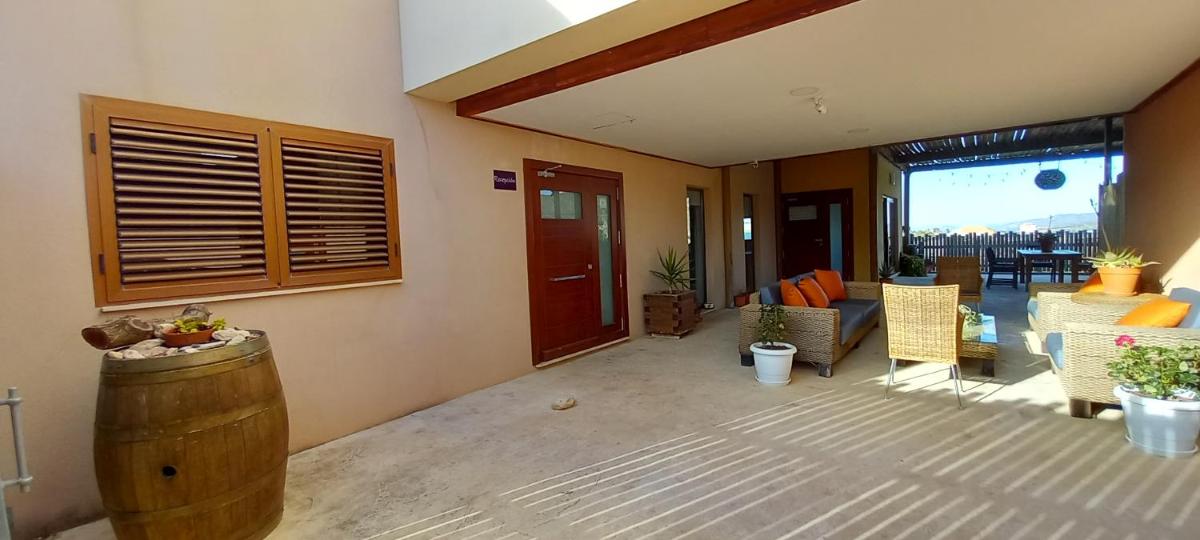Hotel Makasa - Housity