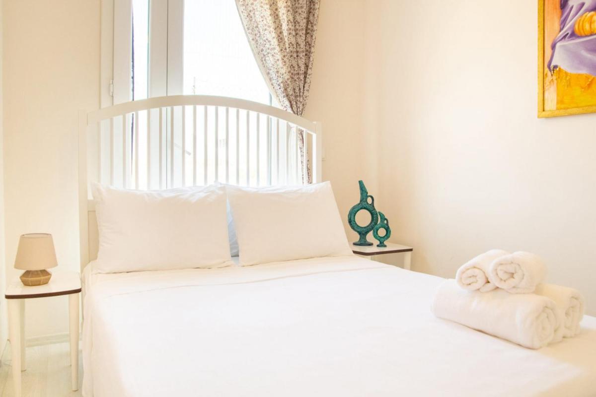 Charming House Close to Beach in Cesme - Housity