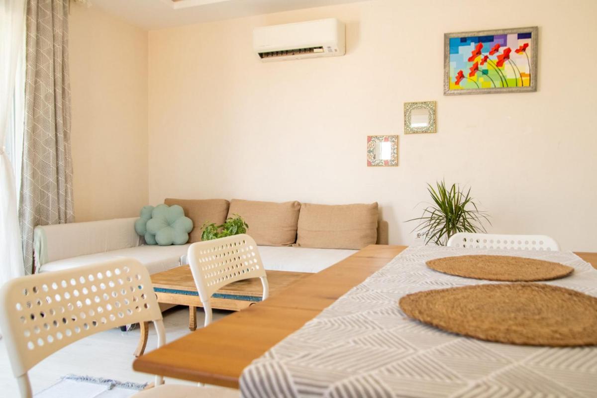 Suitetrails - Charming House Close to Beach in Cesme
