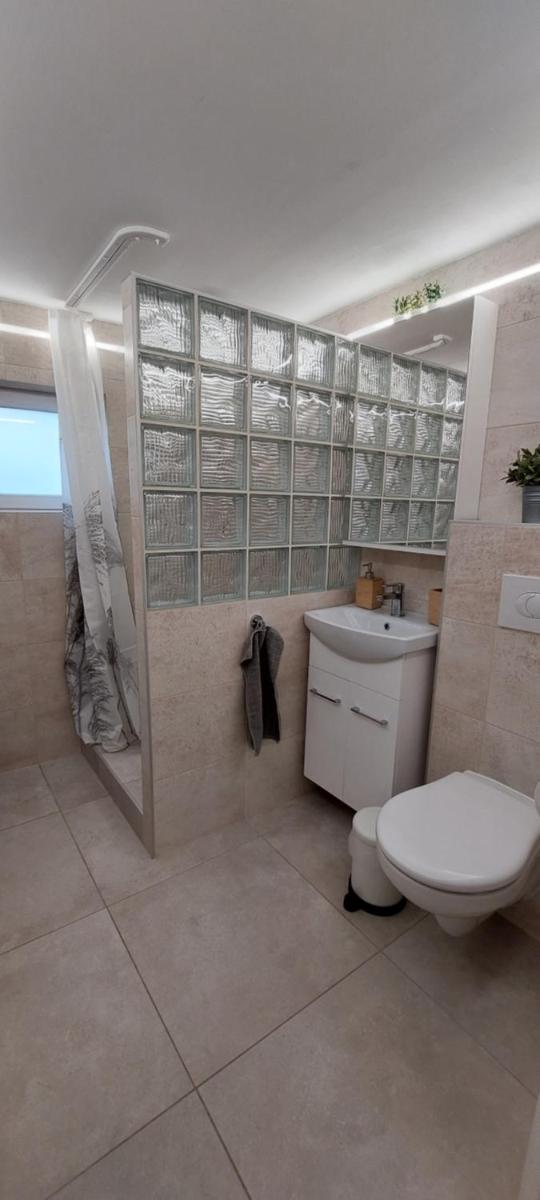 Small House Apartment - Housity